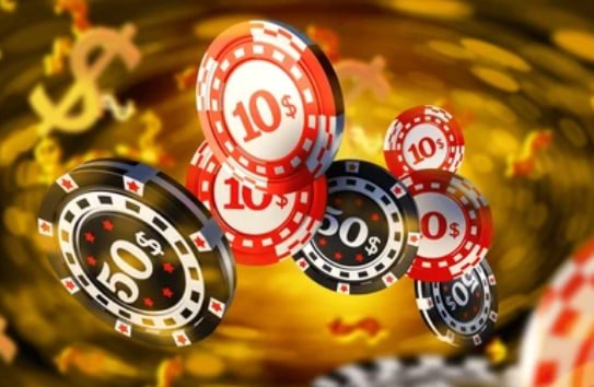 7772d Mobile App မှ Online Slots ကစားနေသည်